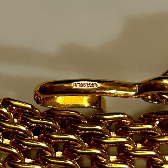 Perfect Monet gold plated choker circa 50’s 60’s Vintage Shepherds hook clasp. - Picture 6 of 9